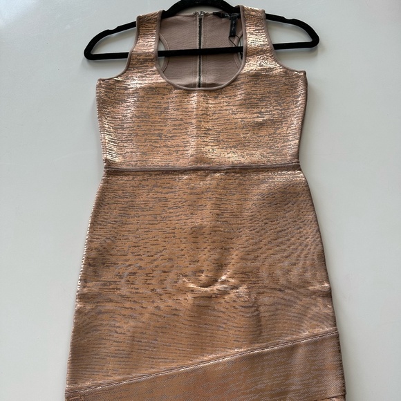 BCBG MaxAzria Gisela Rose Gold Foil Effect Bandage Mini Dress Size M - Picture 7 of 7